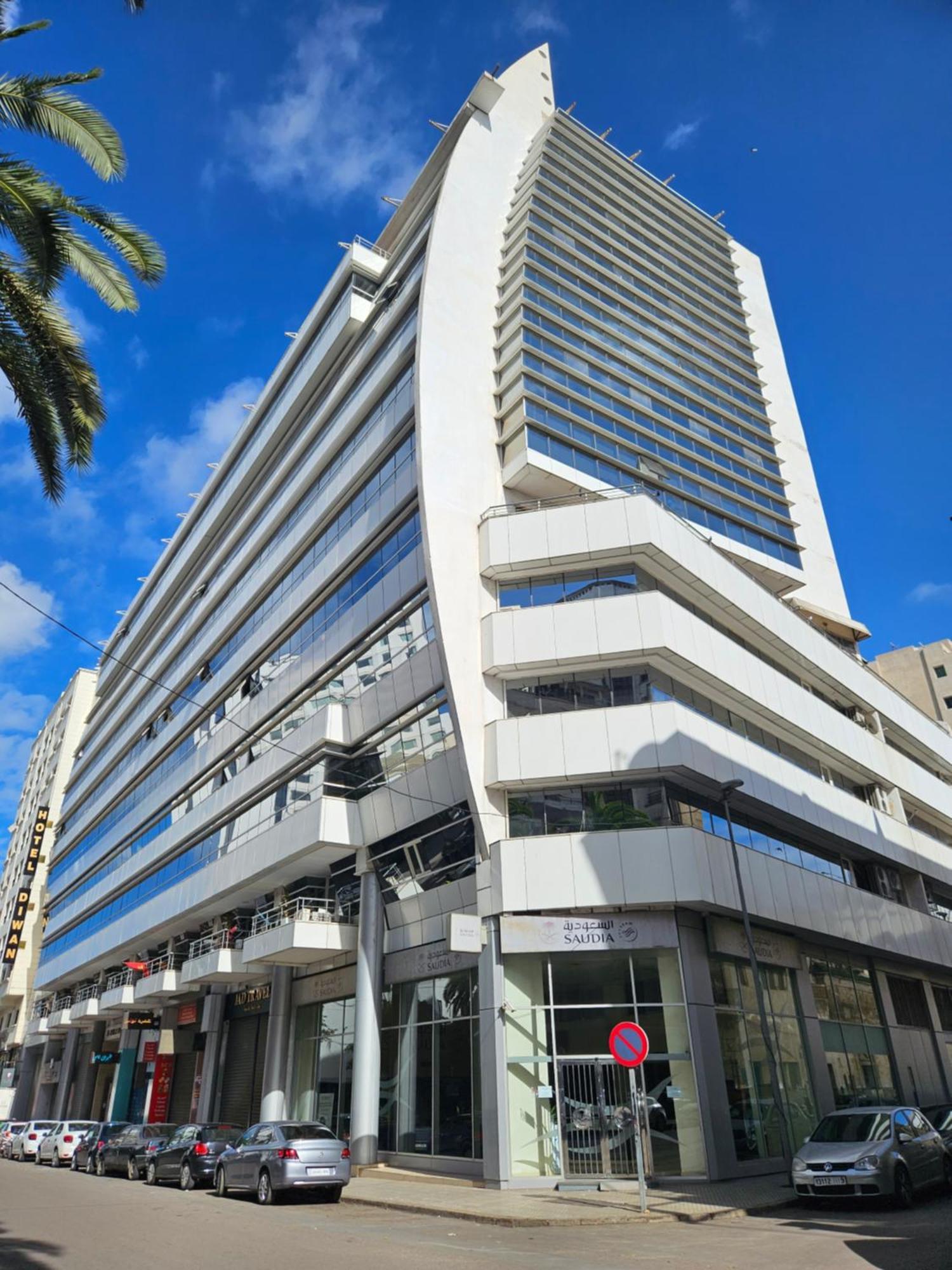 Apartamento Cozy With Veranda Downtown Casablanca